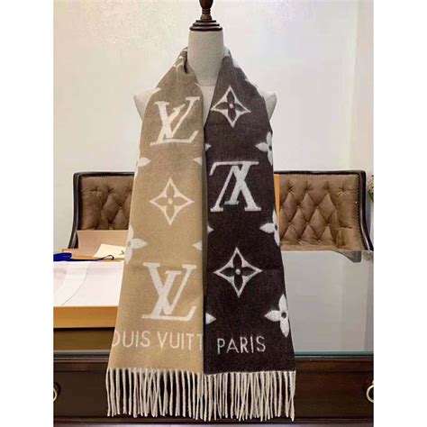 louis vuitton cashmere scarf fake|louis vuitton oversized cashmere scarf.